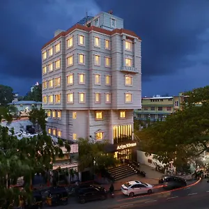 Hotel Ariya Nivaas A Vegetarian